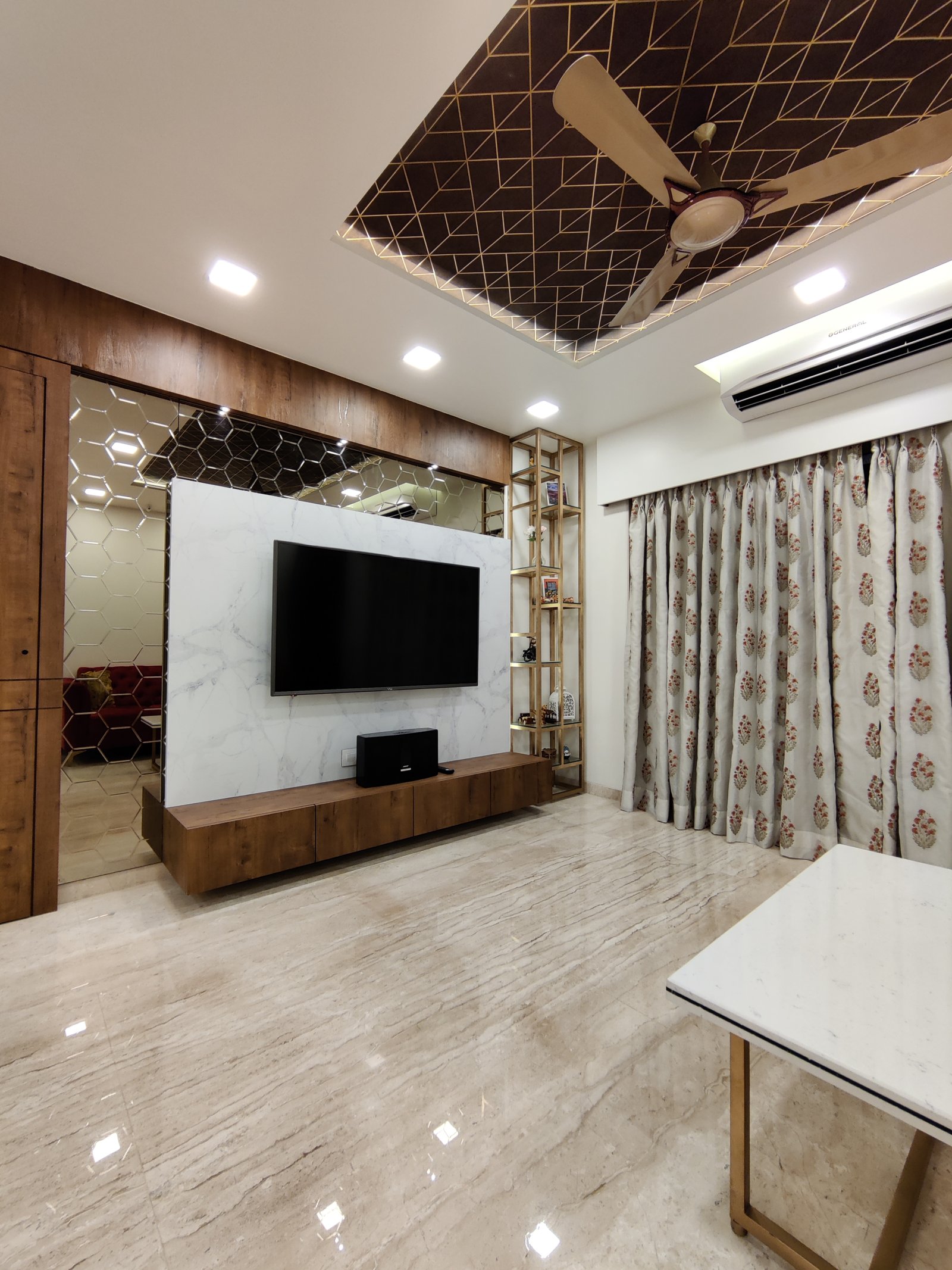 1703 Thane